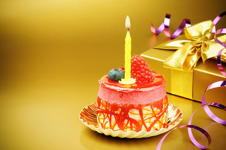 Beautiful Birthday Candles, pastry, event, icing, celebration Free HD Wallpaper