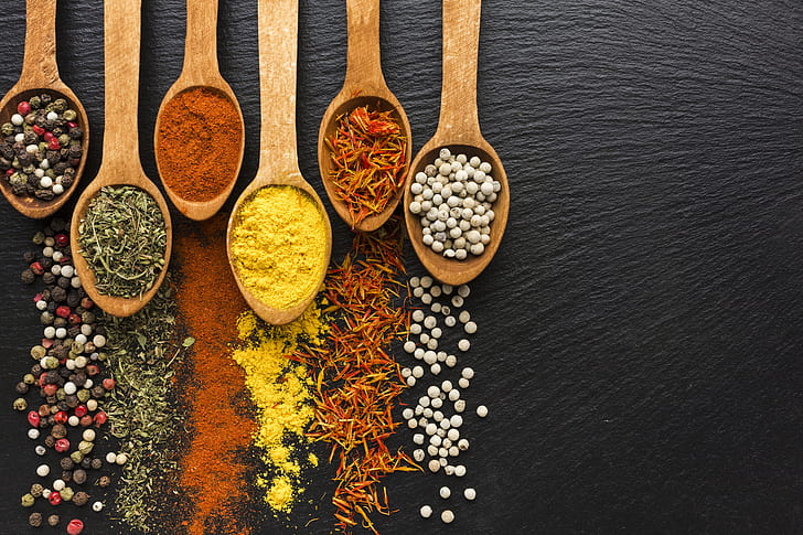 Free of Spices On a Spoon, food, spices, herbs and spices Free HD Wallpaper