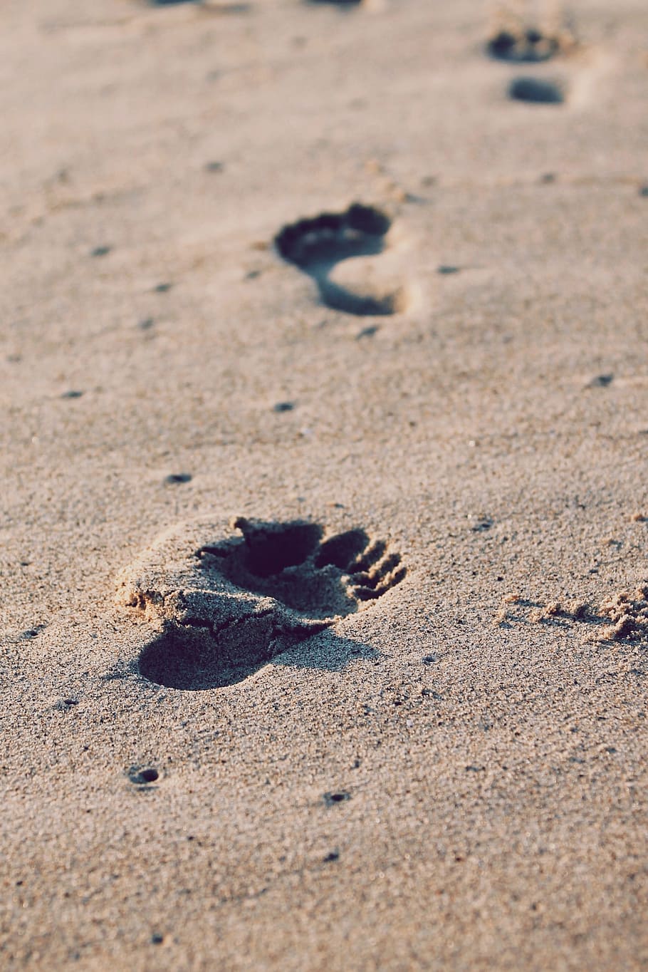 Girl Shoes, selective focus, textured, outdoors, focus on foreground Free HD Wallpaper