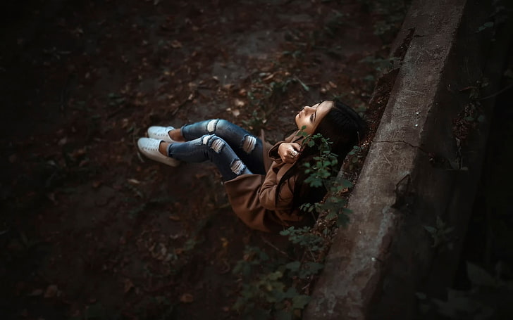 Pink Skull, sad, tree, child, high angle view