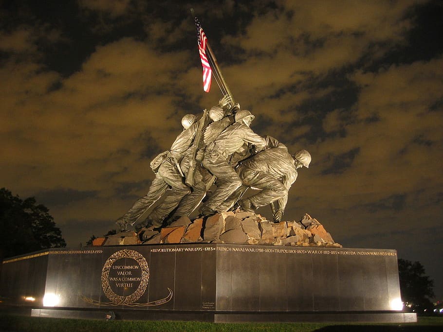 Iwo Jima Flag Raising Statue, low angle view, art and craft, war, history Free HD Wallpaper