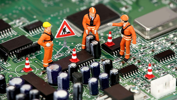 Burnt Circuit Board, funny, motherboard, repair, dolls Free HD Wallpaper