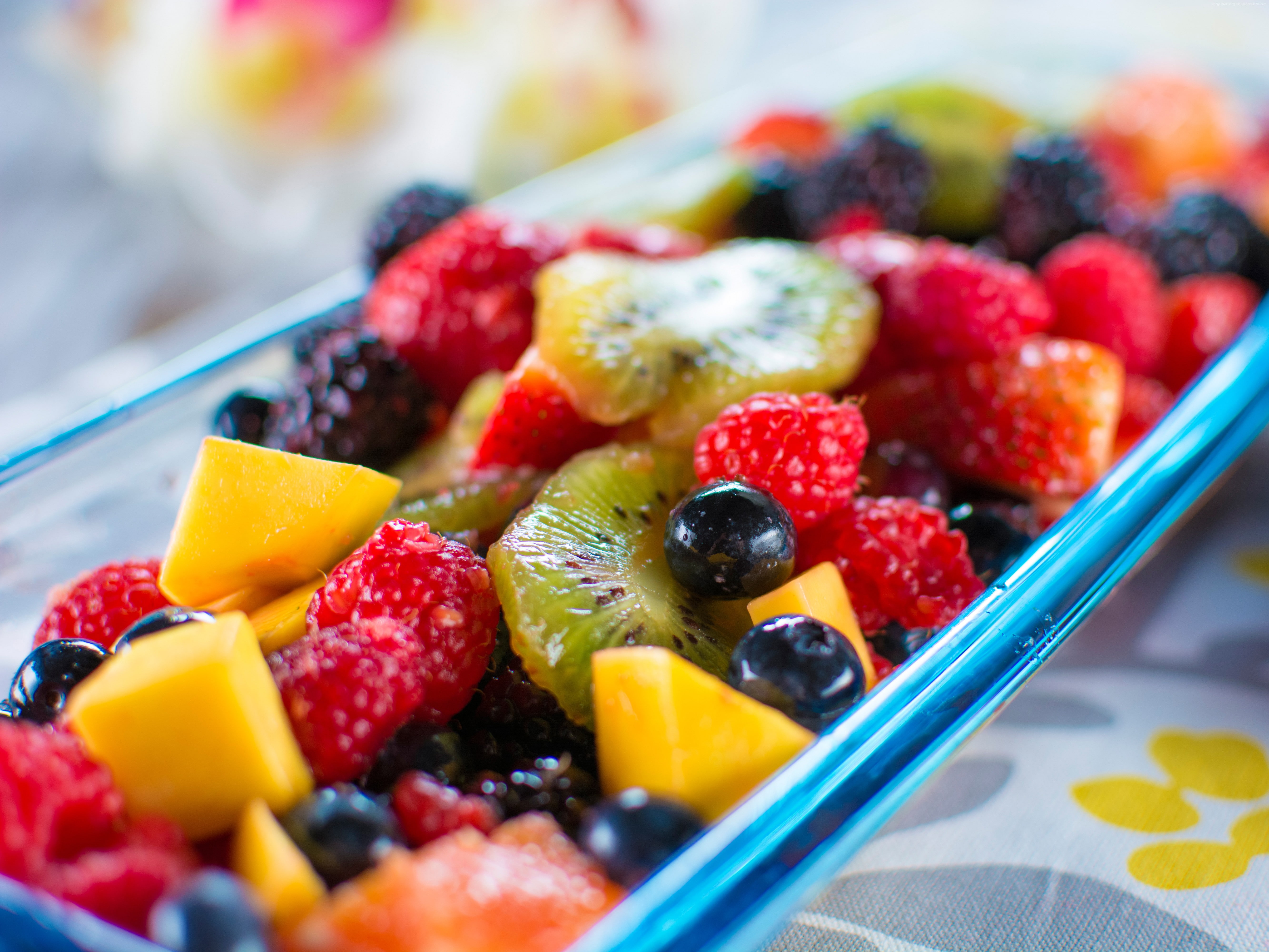 Fruit Smoothie Recipe, hawaiian fresh fruit salad, kiwi, blackberry, raspberry