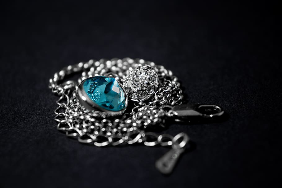 Gemstone Texture, luxury, ring, selective focus, blue Free HD Wallpaper