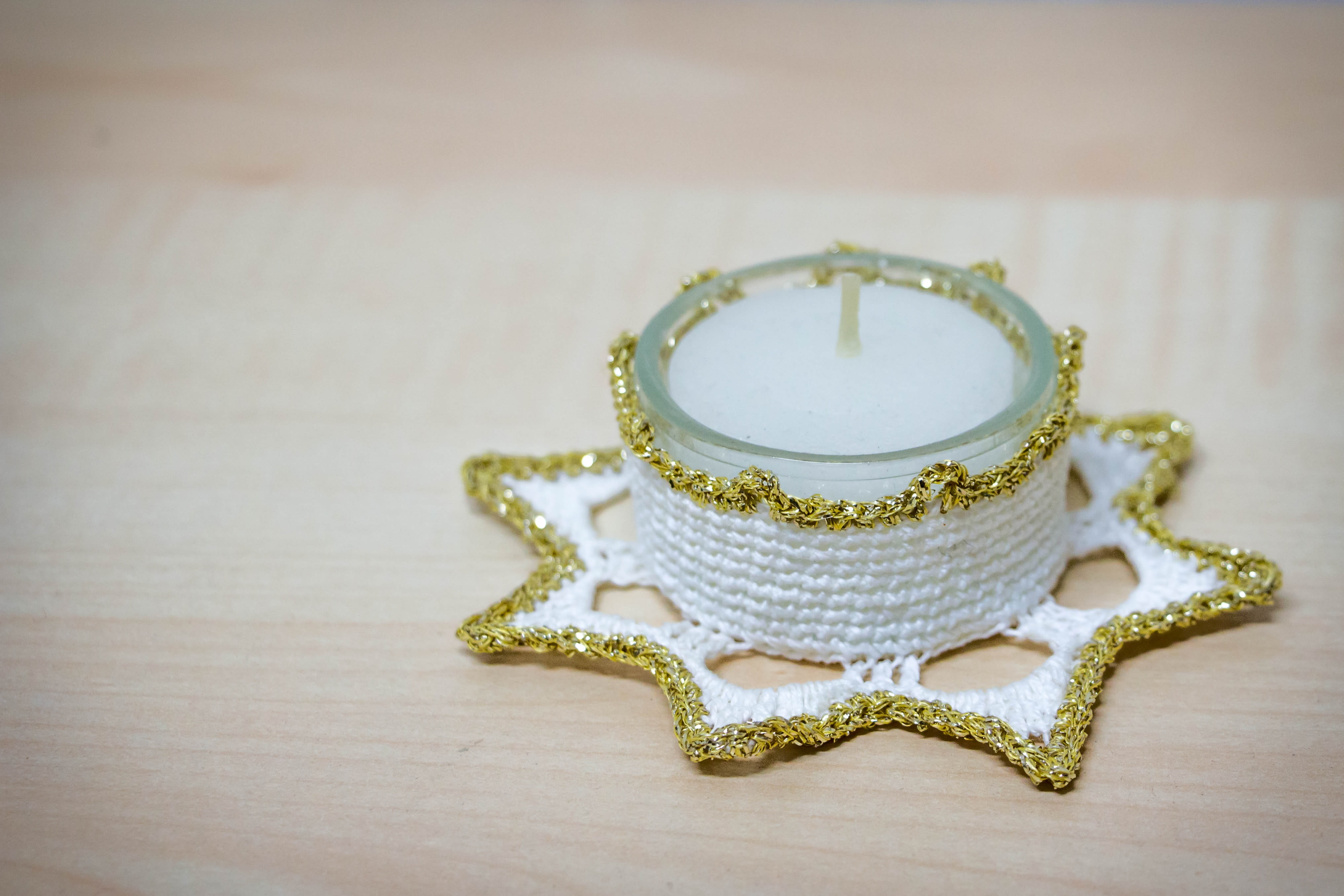 Advent 1 Candle, single object, feast of love, expense, ornate