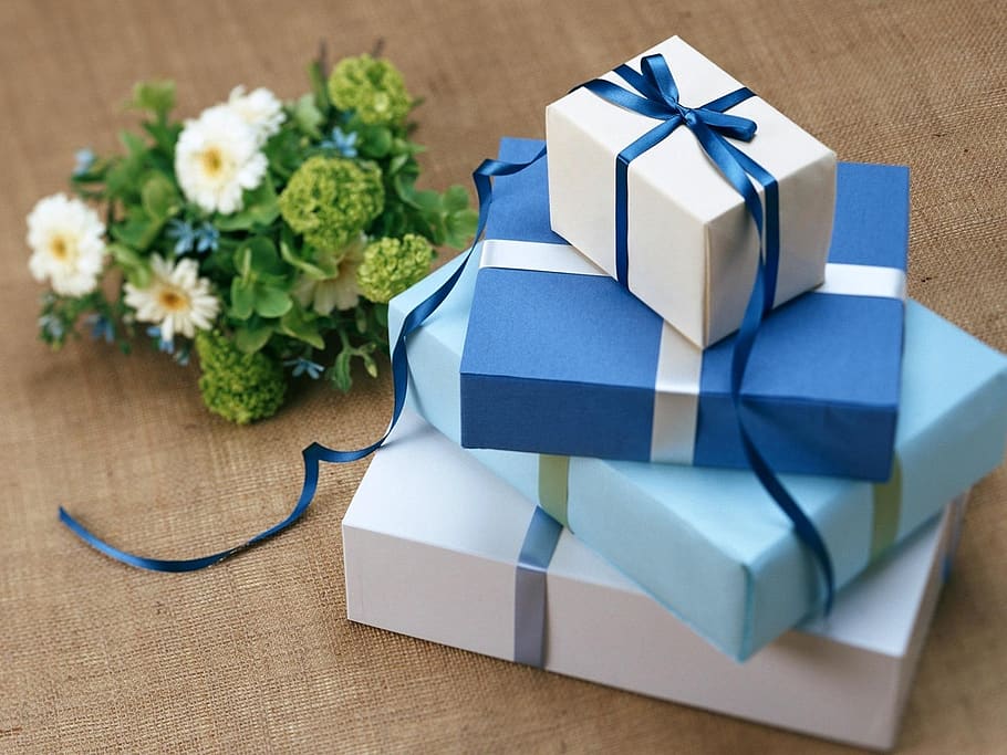 Gift Wrapping Ideas Bridal Shower, love, surprise, celebration, packaging Free HD Wallpaper