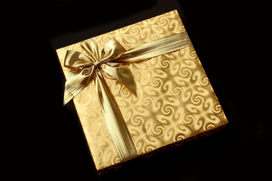 Give Christmas Gifts, wood, year, gold, surprise Free HD Wallpaper