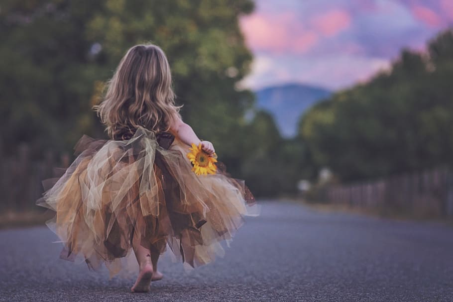 Model Walking Away, rear view, young, starting line, kid