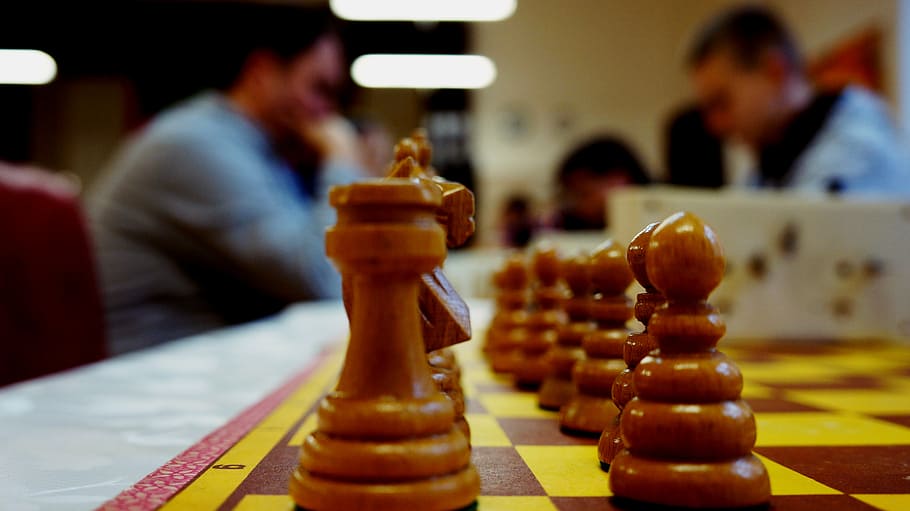 Chess Board Game Online, focus on foreground, mate, pawn  chess piece, chess piece Free HD Wallpaper