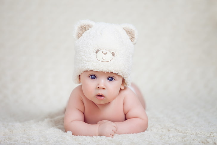 Baby Spa, indoors, front view, rug, portrait Free HD Wallpaper