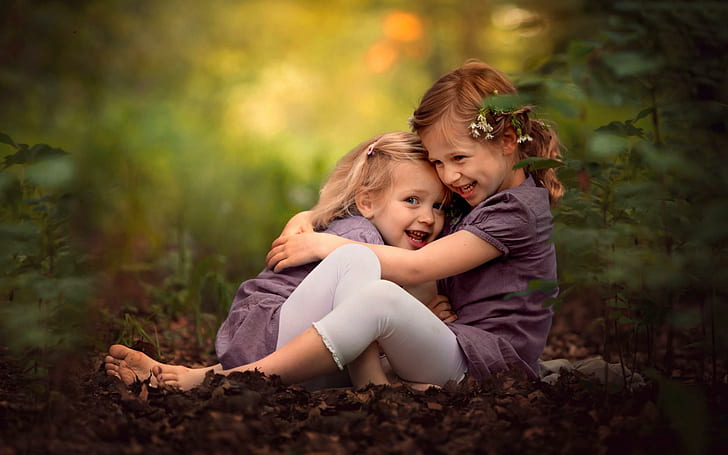 Big Sister Hug, cute, sister, laughter, Laughter Free HD Wallpaper