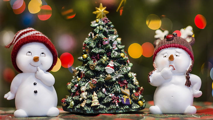 Christmas Sweaters, christmas tree, bokeh lights, bokeh, year, Free HD Wallpaper