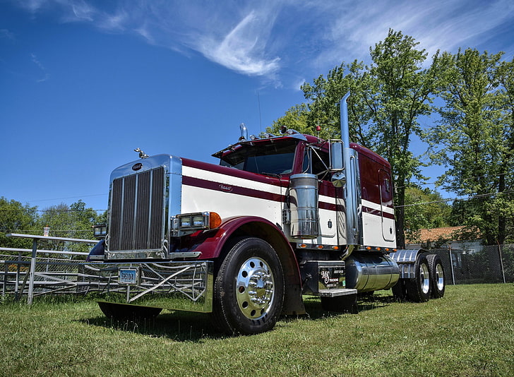 Green Semi Truck, burgundy, peterbilt, 379, lawn Free HD Wallpaper