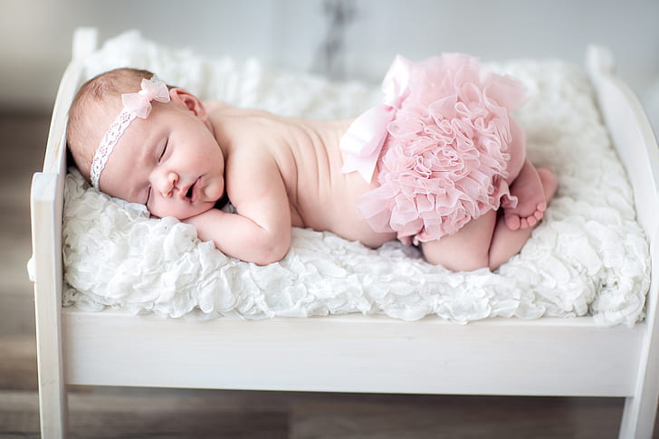 Newborn Baby Girl Gift Ideas, newborn baby, cute baby, baby girl, headband Free HD Wallpaper