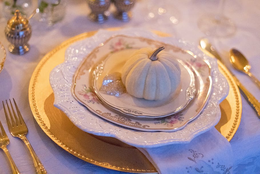 Popular American Food, elegant, readytoeat, fancy, thanksgiving table