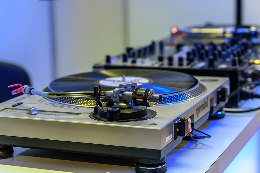 Turntable and Mixer, technology, business, manufacturing equipment, dance Free HD Wallpaper