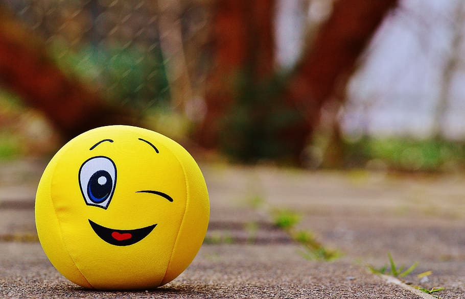 Imágenes HD, ball, no people, anthropomorphic smiley face, single object Free HD Wallpaper