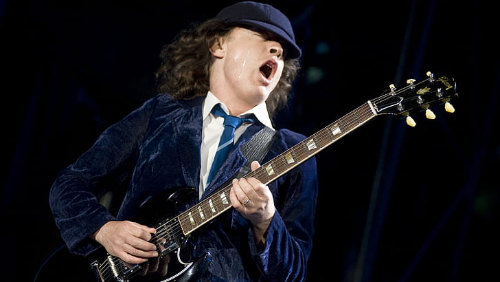 Angus Young Outfit, angus young, rock n roll, acdc, schoolboyuniform Free HD Wallpaper