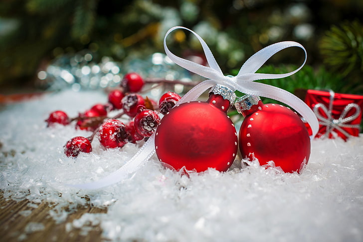 Beautiful Unique Christmas Ornaments, white color, healthy eating, focus on foreground, outdoors Free HD Wallpaper