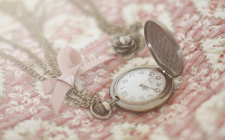 Pretty Vintage Photography, alarm clock, bed, romance, oldfashioned Free HD Wallpaper