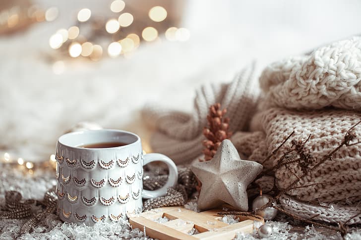 Christmas Eve Dinner Table Decorations, a cup of coffee, cozy, coffee cup, christmas Free HD Wallpaper