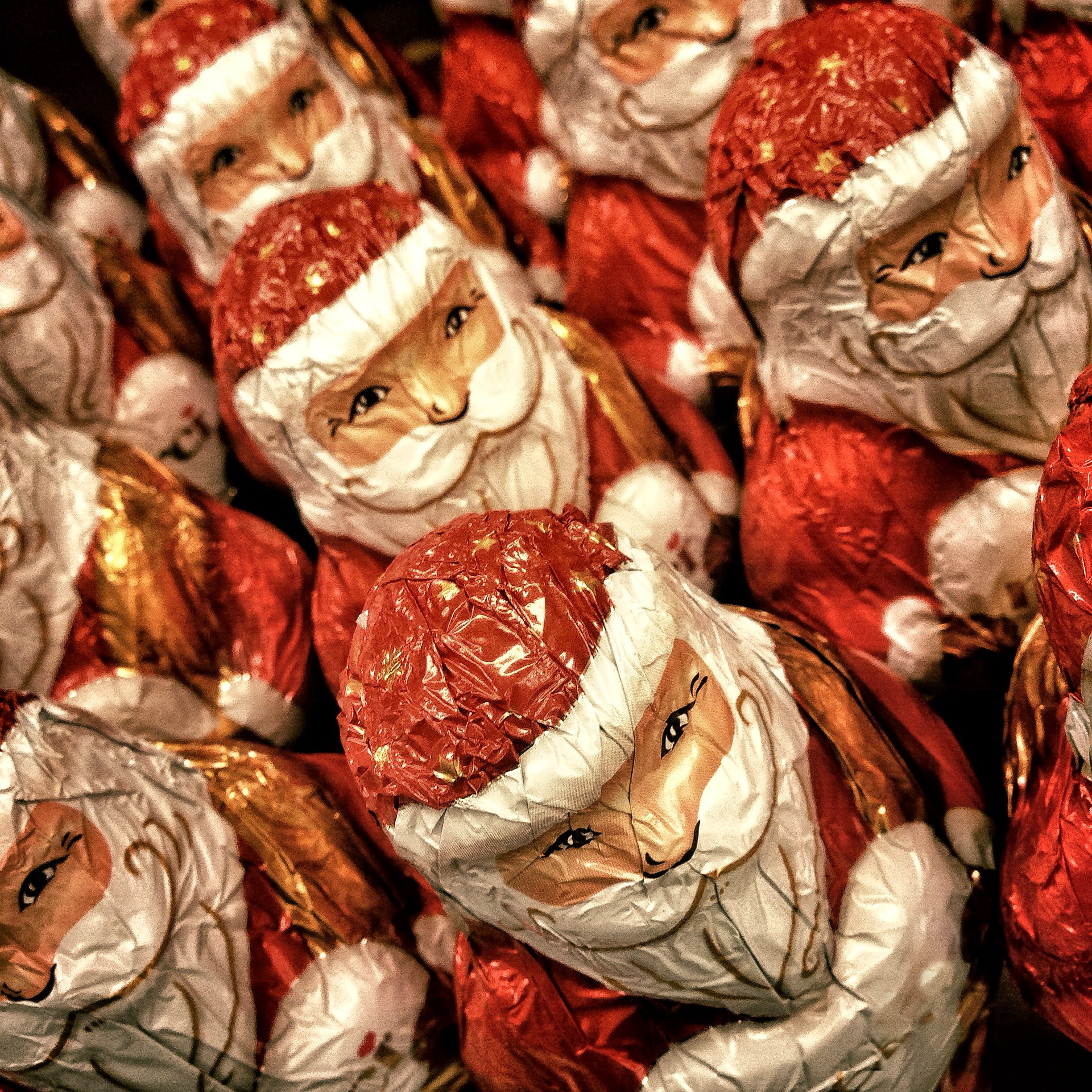 Cioccolato Svizzero, human representation, retail, closeup, santa