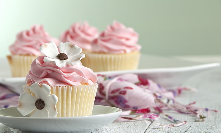 Easter Chick Cupcakes, baked, closeup, freshness, temptation Free HD Wallpaper