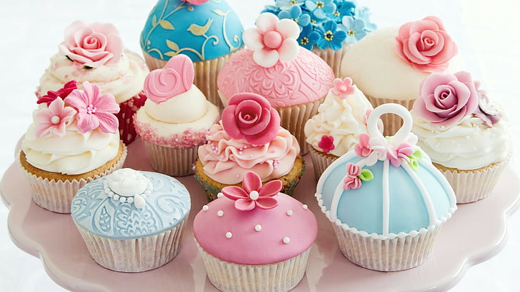 Elegant Cupcakes, candies, cakes, cupcakes, sweets Free HD Wallpaper