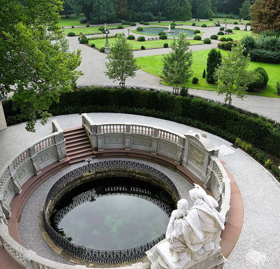 garden, formal garden, building, no people