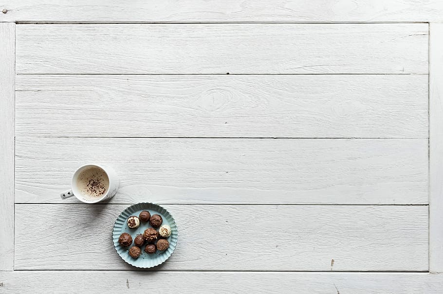 Wooden Beach Signs, cat, one animal, write, tea