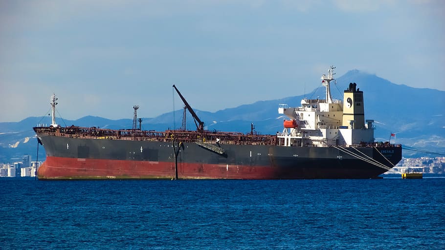 Oil Tanker Ship Sinking, maritime, outdoors, tanker, mode of transportation Free HD Wallpaper