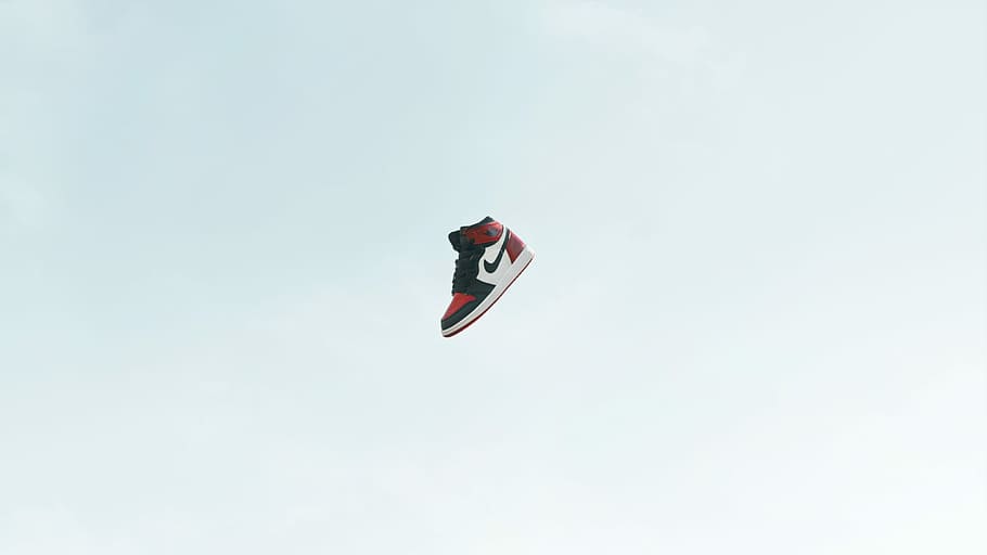 Air Jordan 1 Low Men, outdoors, flag, kite  toy, no people Free HD Wallpaper