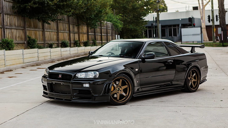 GTR R35, nissan skyline gtr r34 vspec ii nr, building exterior, city, vintage car Free HD Wallpaper