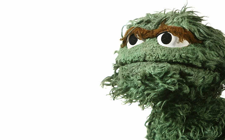 Oscar the Grouch Christmas, Simple, toy, multiplication, simple background Free HD Wallpaper