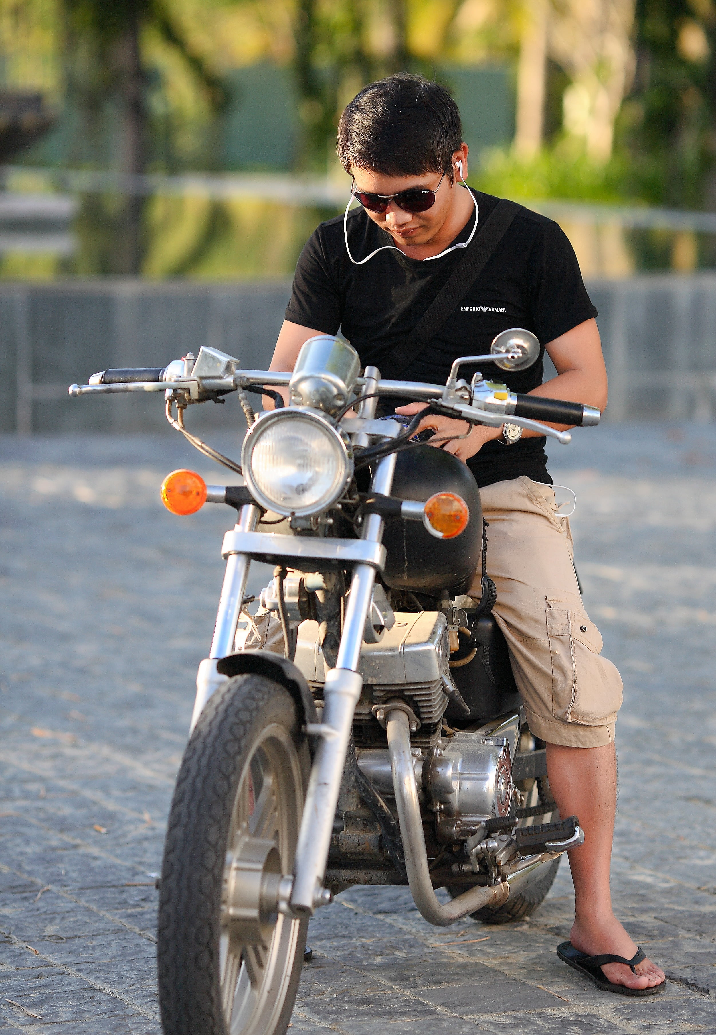 Happy New Monday, transport, street, people, adventure