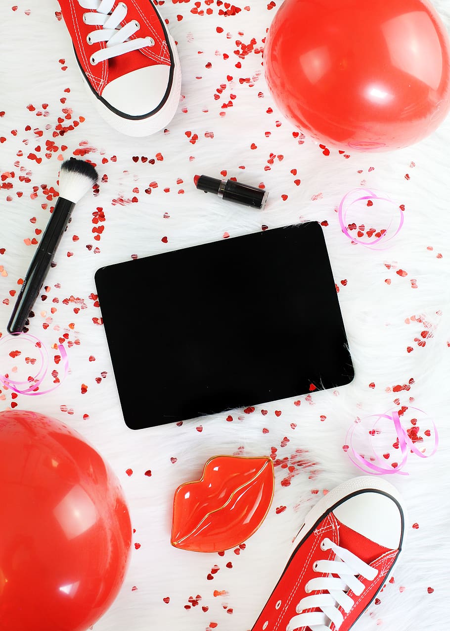 still life, personal accessory, red, black color