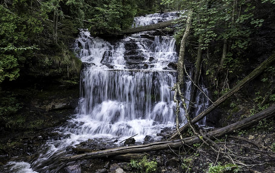 Wagner Falls State Scenic Site, tree, scenics, wagner, falls Free HD Wallpaper