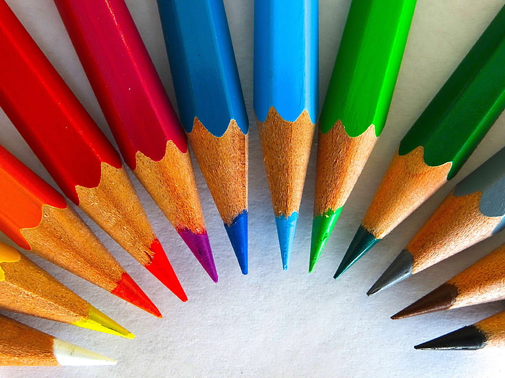 Watercolour Pencils, woody, colourful, craft, rainbow colors Free HD Wallpaper