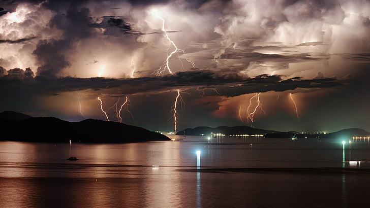 Lightning City, water, phenomenon, cloudy, storm Free HD Wallpaper