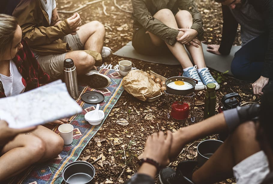 outdoors, table, together, dinner Free HD Wallpaper