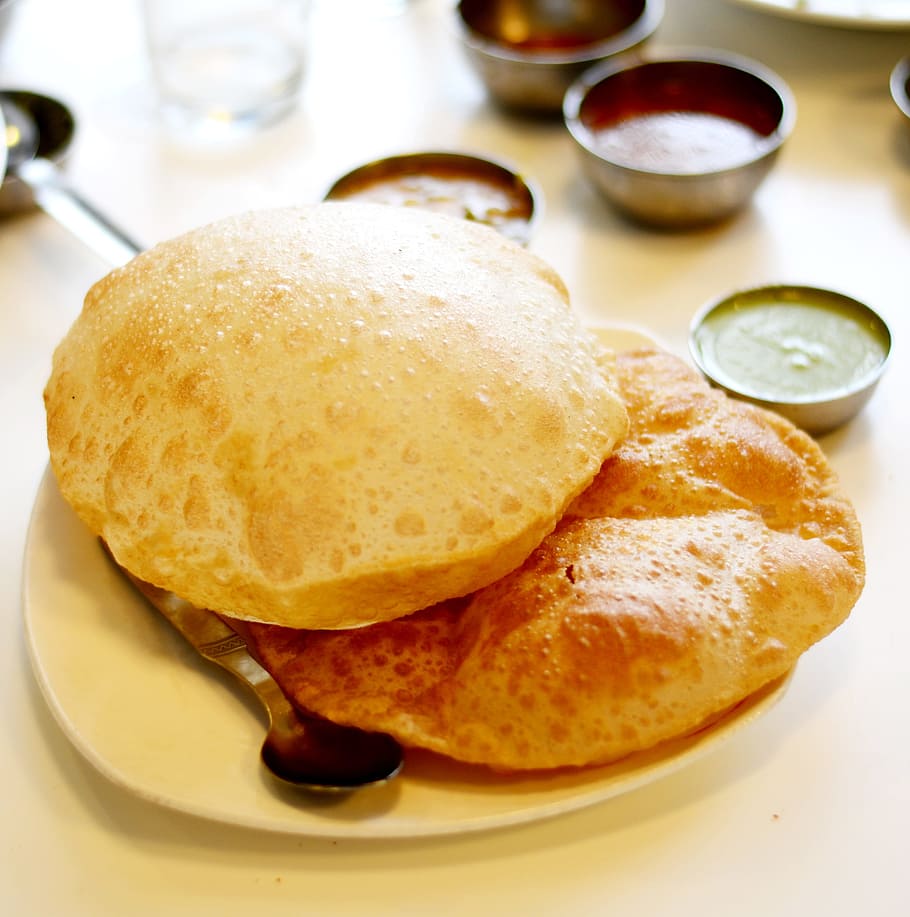 Poori Bhaji, breakfast, refreshment, sandwich, table