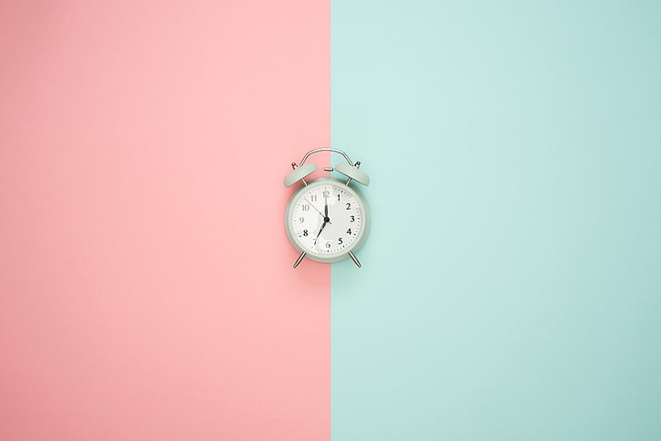 clock face, colored background, countdown, waking up