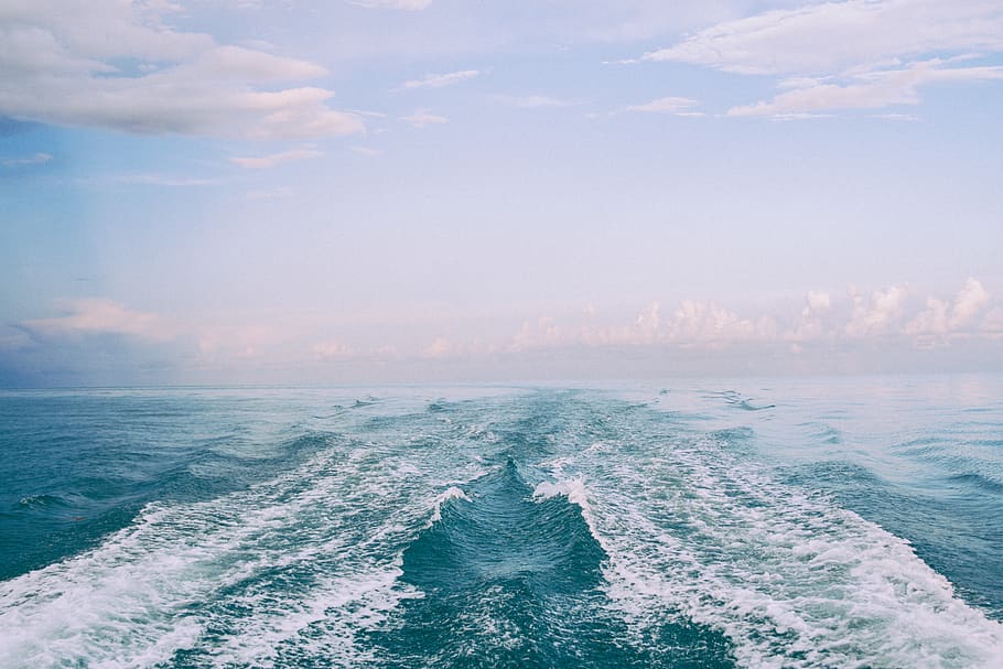 Pastel Aesthetic 2560 X 1440, no people, ocean, horizon over water, dream