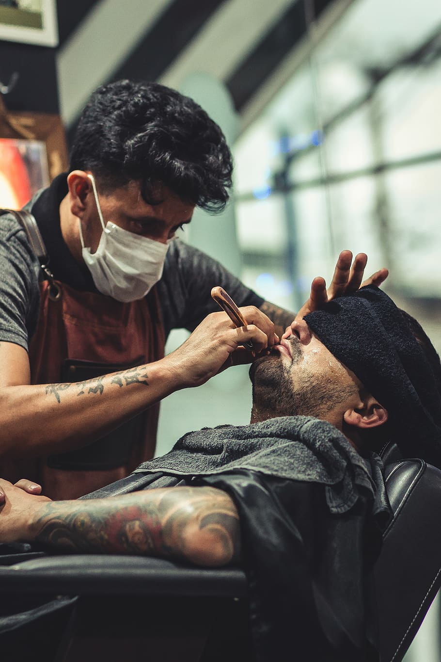 Barbería, portrait, casual clothing, haircut, body care