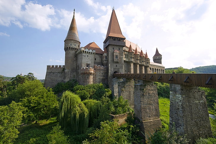 Duke of Northumberland, summer, cloud  sky, history, romania Free HD Wallpaper