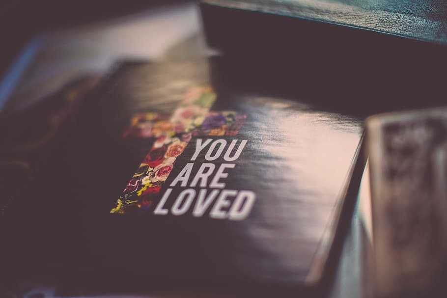 Remember God Loves You, christ, loved, worship, passport Free HD Wallpaper