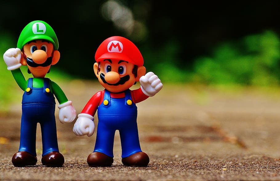 Disney Super Mario Bros, holding, cartoon, mario, nintendo Free HD Wallpaper