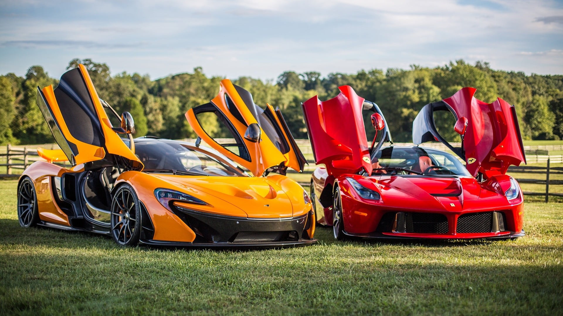 McLaren P1 Spyder, green color, orange color, in a row, ferrari