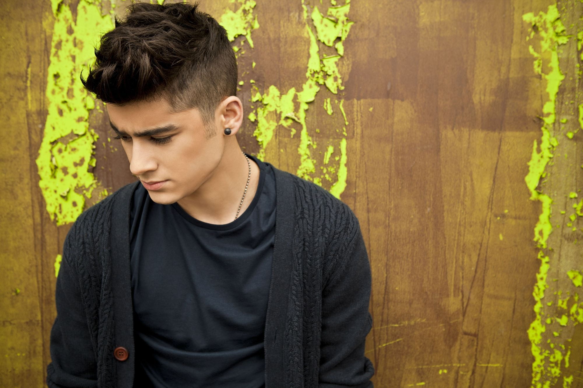 Zayn Malik Singer, thinking, depression  sadness, wall  building feature, looking away