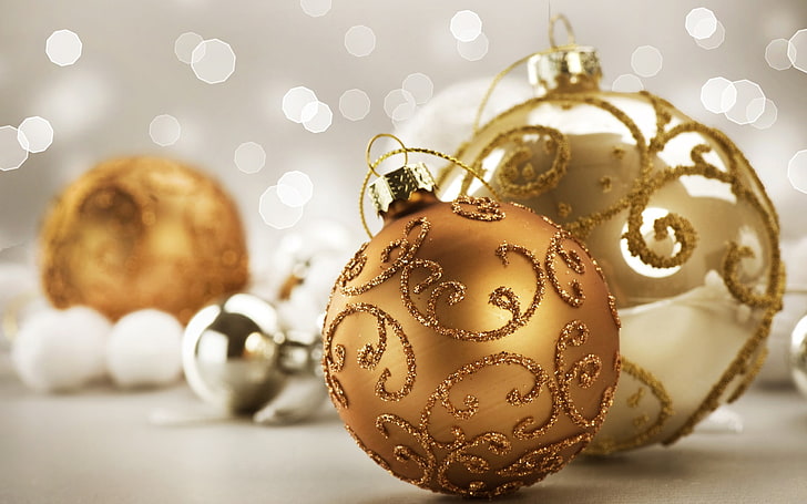 Black and Gold Ornaments, still life, celebration, christmas, focus on foreground Free HD Wallpaper